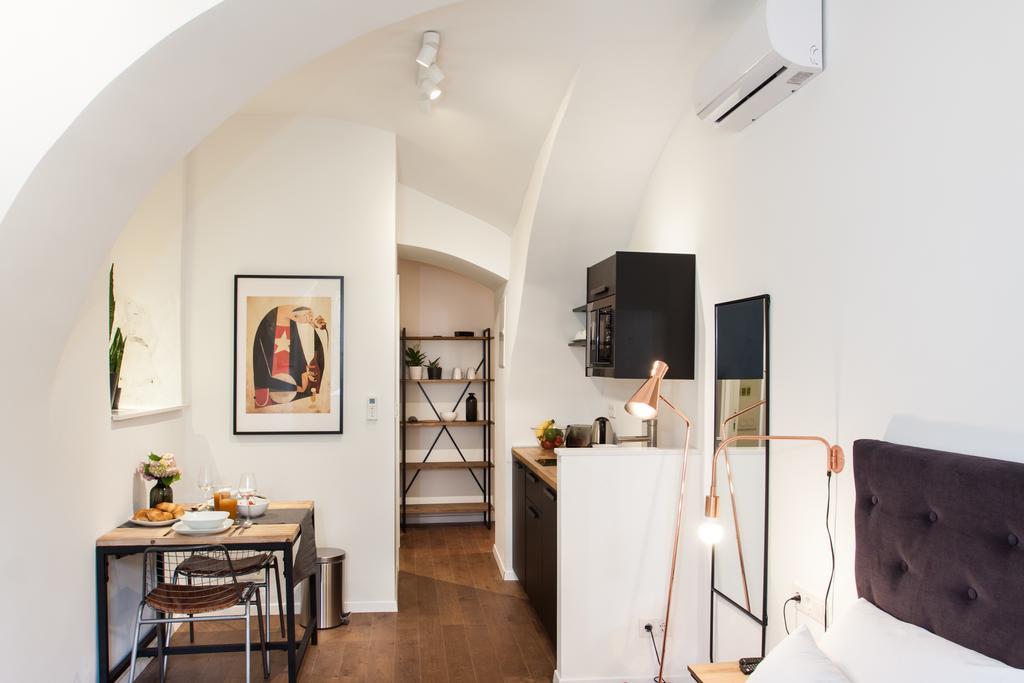 Irundo Zagreb - Old Town Apartments Екстериор снимка